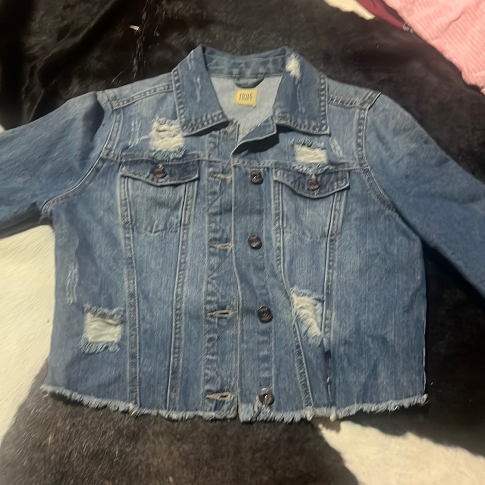 True Craft Distressed Jean Jacket - Size Medium